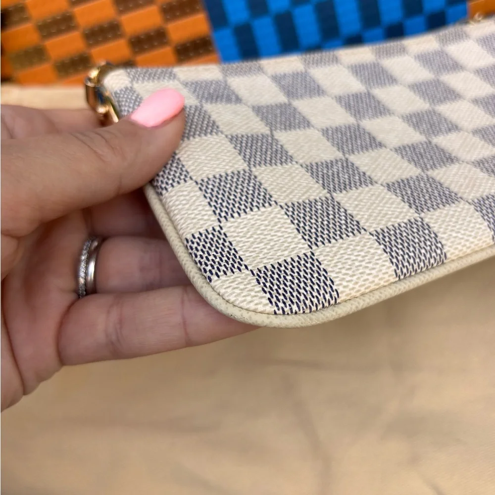 Authentic Louis Vuitton NEW Limited edition Mila Pochette Azur